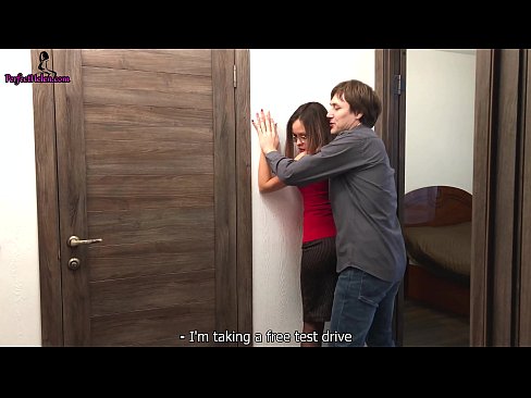 ❤️ L'agente immobiliare sexy si masturba sensualmente la figa e scopa mentre vende il suo appartamento - Krempai Porno russoal it.porn-evooli.ru ❌️